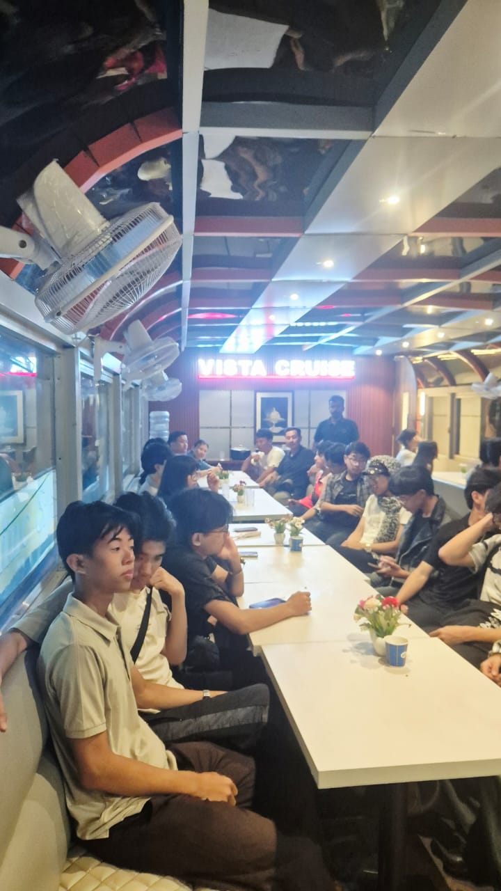 Dinner Cruise guest photo, 23 Oct 2026